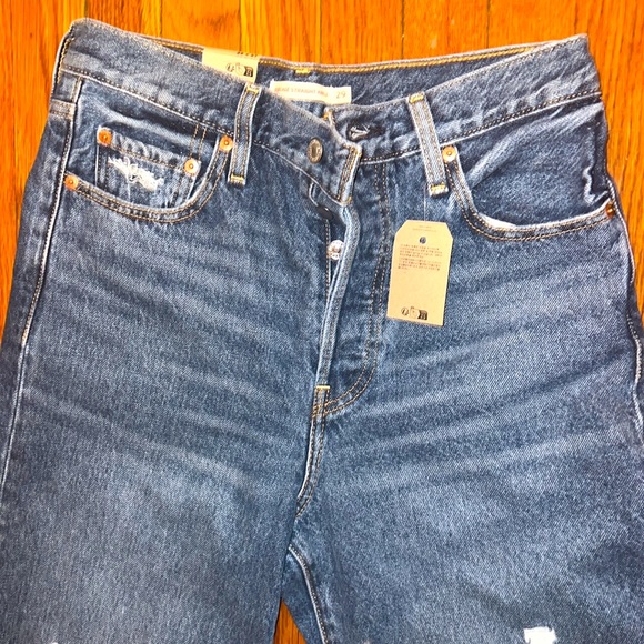 Levi Jeans (WOMEN) - Picture 3 of 6
